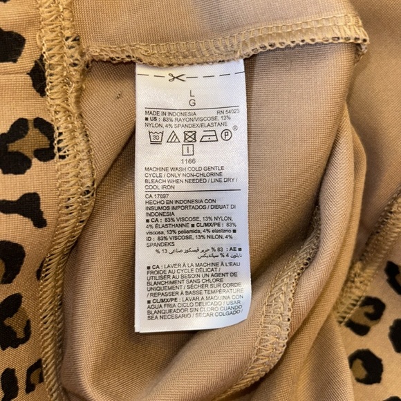 Old Navy Stevie leopard leggings - Picture 7 of 7